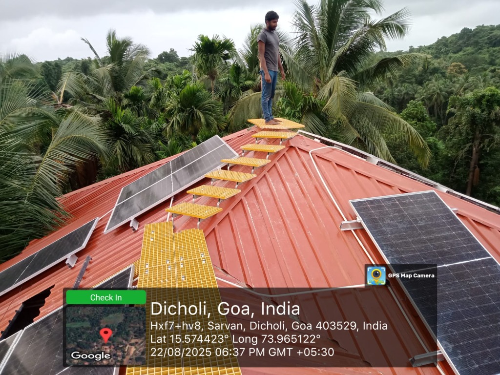 Elevated rooftop panels in Dicholi, Goa